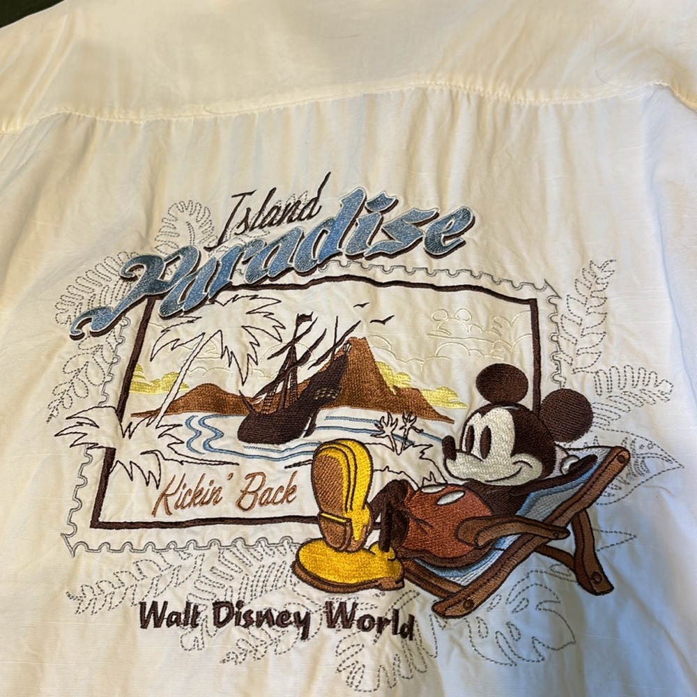 Vintage Disney Men’s Mickey Mouse Shirt